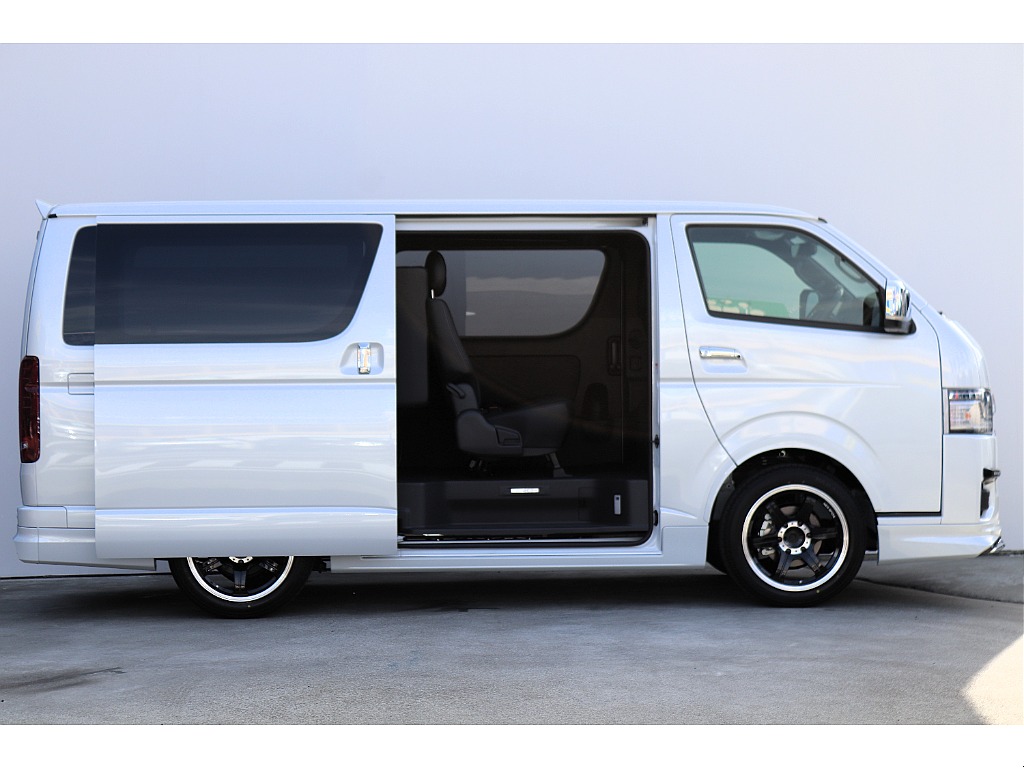 ハイエース高崎店にて展示中♪027-329-5670