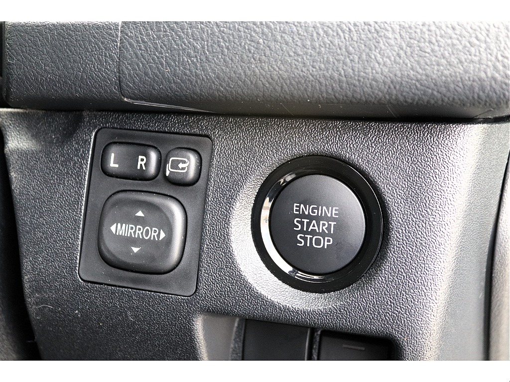 ハイエース高崎店にて展示中♪027-329-5670