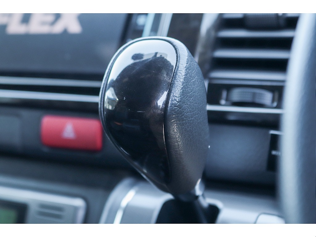 ハイエースセカンド高崎店にて展示中♪027-384-3591