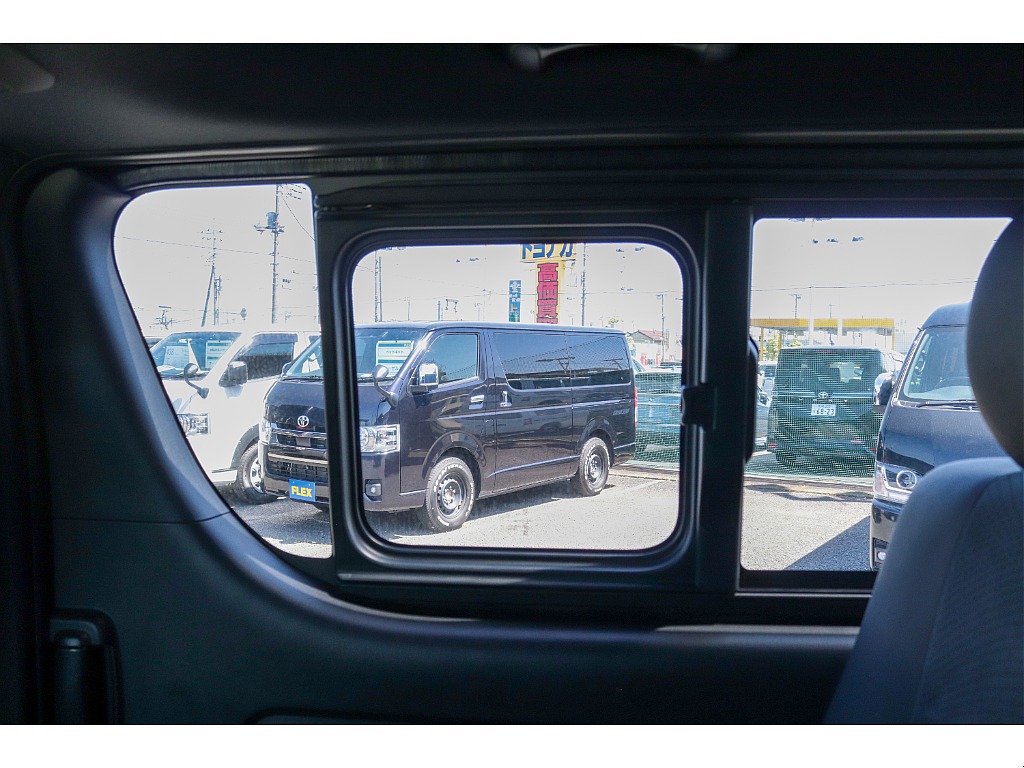 ハイエースセカンド高崎店にて展示中♪027-384-3591