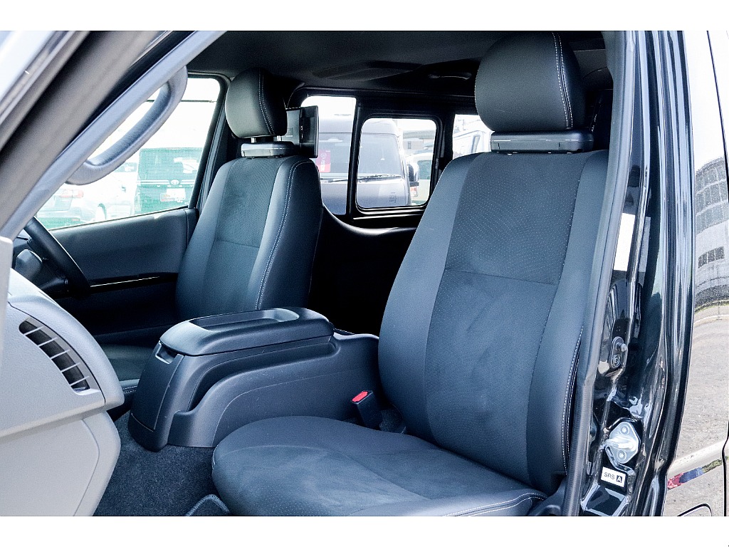 ハイエースセカンド高崎店にて展示中♪027-384-3591