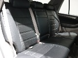 セカンドシートは前席側に折り畳みも可能なタイプになります！