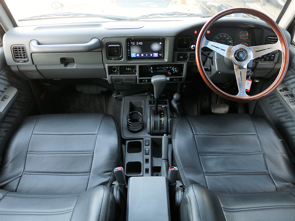 トヨタ ランドクルーザープラド 3.0 SXワイド ディーゼルターボ 4WD