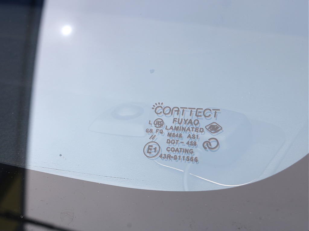 コートテクトガラス Ver2装着の為、夏、冬問わず快適に乗用できます！