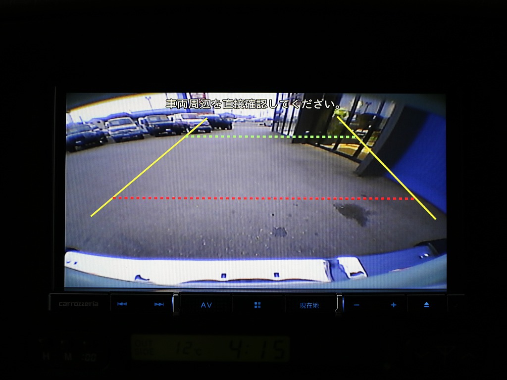 バックカメラ付きですので、駐車の際の後方確認も安心です！