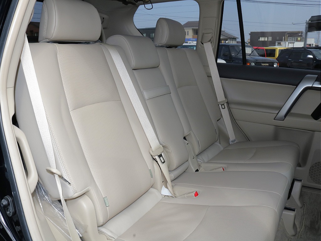 トヨタ ランドクルーザープラド プラド2.8DT TX Lパッケージ 4WD 新品リフトアップ 新品MGゴーレム 石川県の詳細画像 その8