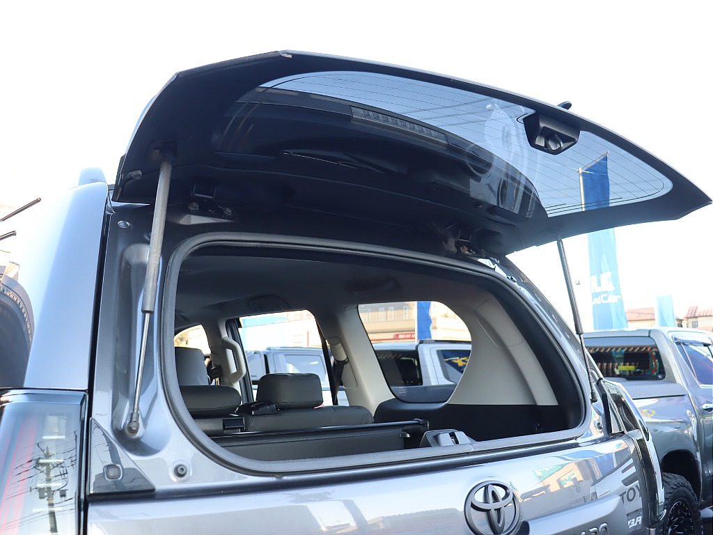 リアハッチガラス開閉可能！
