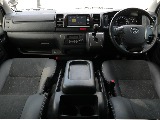 トヨタ ハイエースバン(2枚目)