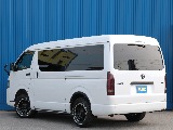 トヨタ ハイエース(4枚目)