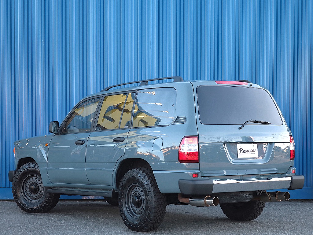 トヨタ ランドクルーザー100(4枚目)