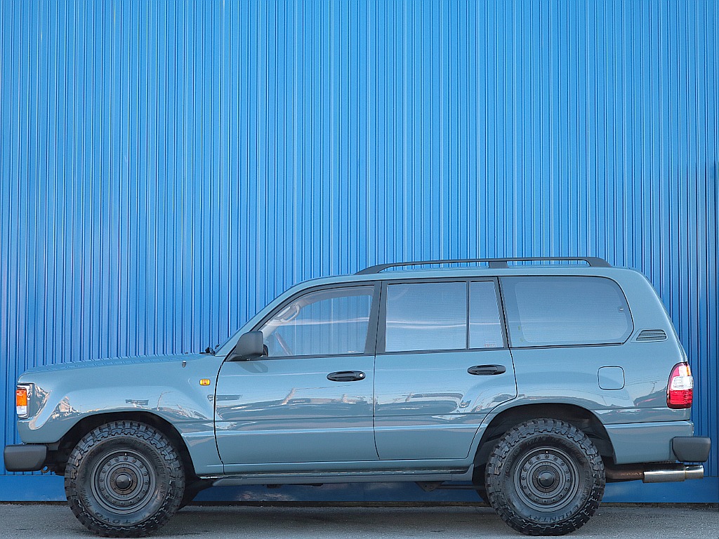 トヨタ ランドクルーザー100(5枚目)