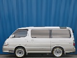 トヨタ ハイエース(5枚目)