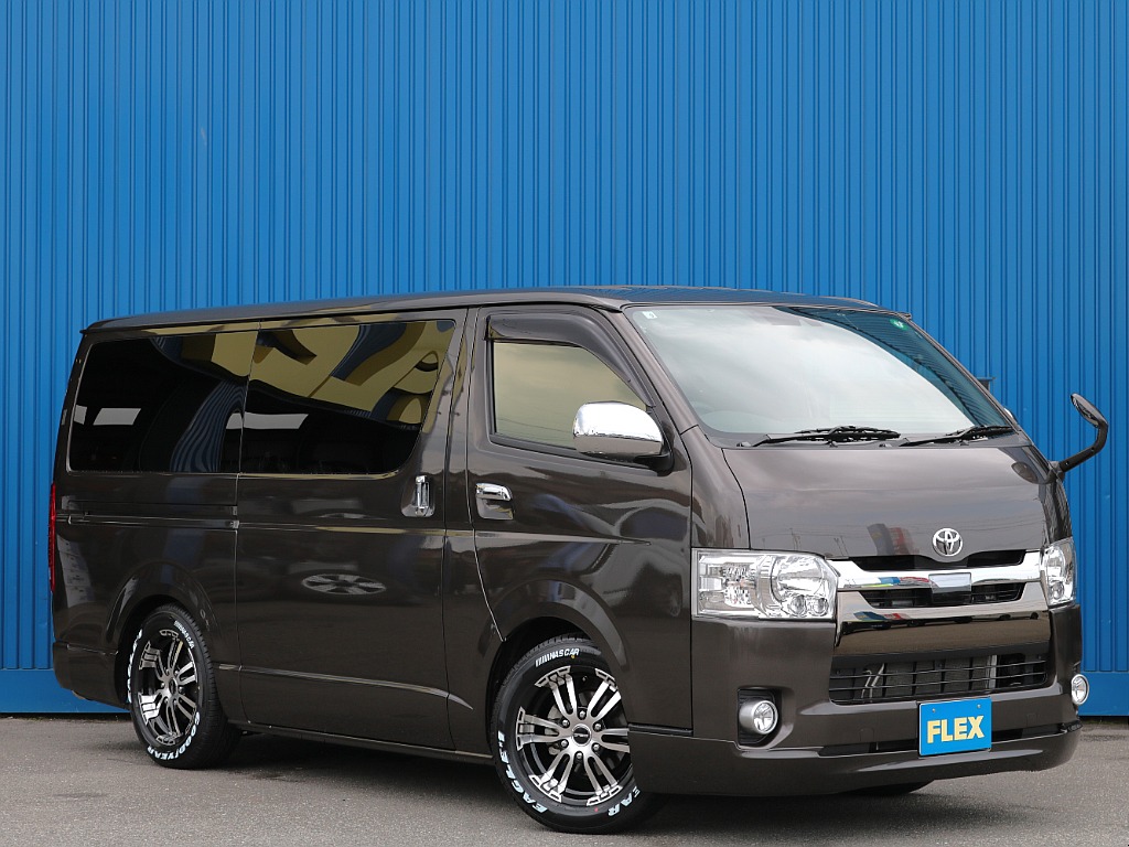 トヨタ ハイエースバン(3枚目)