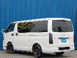 トヨタ ハイエースバン(4枚目)