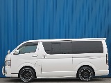 トヨタ ハイエースバン(5枚目)