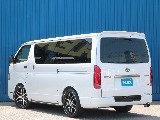 トヨタ ハイエースバン(3枚目)