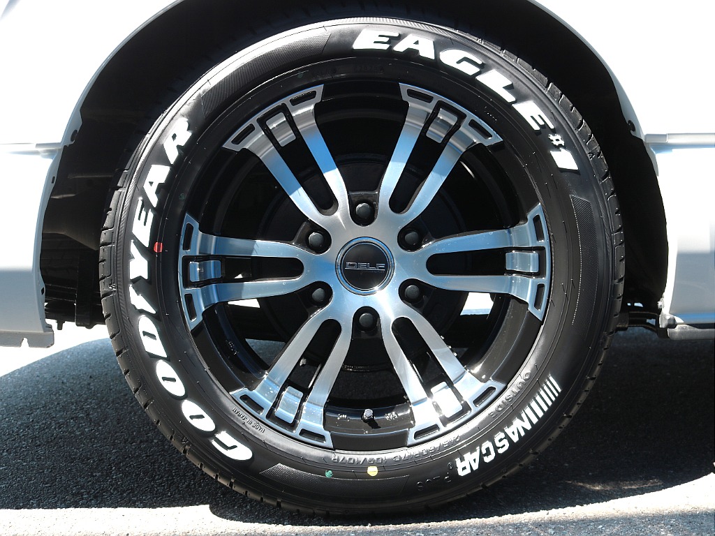 トヨタ ハイエースバン(19枚目)