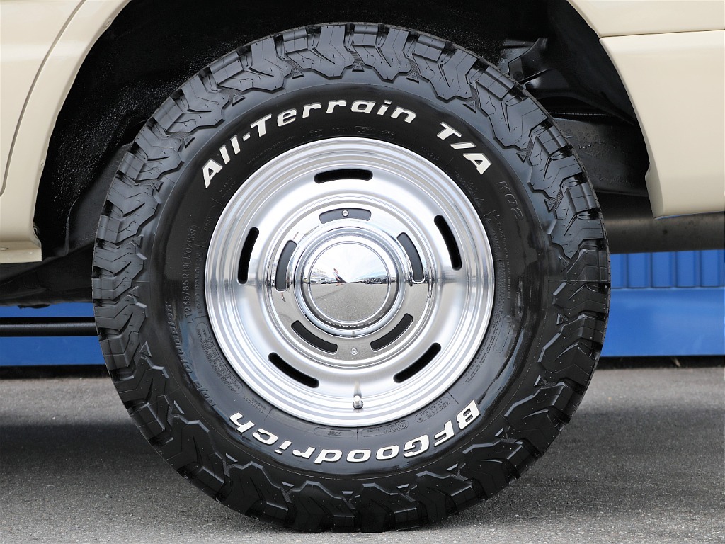 トヨタ ランドクルーザー100(19枚目)