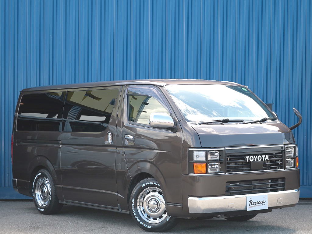 トヨタ ハイエースバン(3枚目)