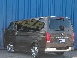 トヨタ ハイエースバン(4枚目)