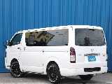 トヨタ ハイエースバン(4枚目)