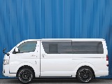 トヨタ ハイエースバン(5枚目)