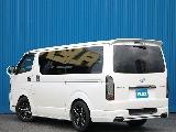 トヨタ ハイエースバン(4枚目)