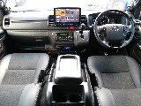トヨタ ハイエースバン(2枚目)