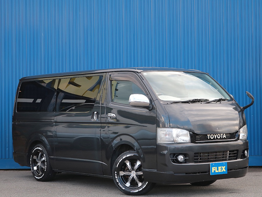 トヨタ ハイエースバン(3枚目)