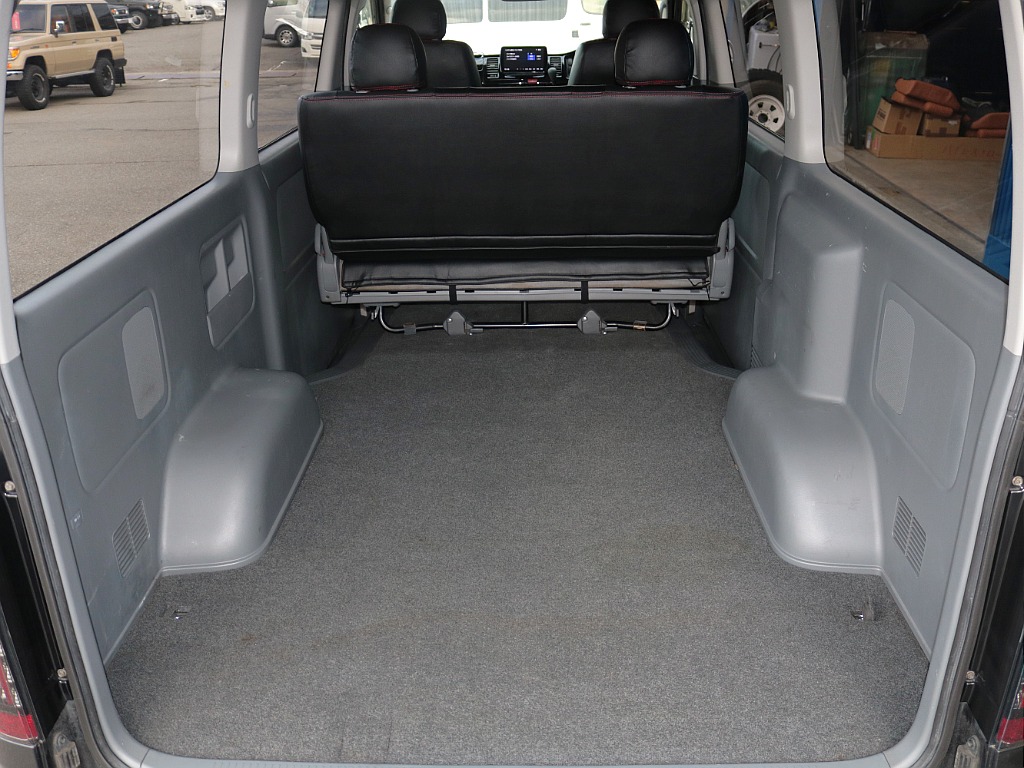 トヨタ ハイエースバン(8枚目)