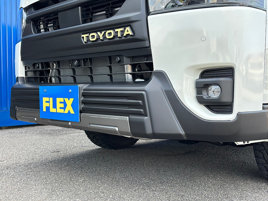 トヨタ ハイエースバン(13枚目)