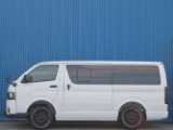 トヨタ ハイエースバン(5枚目)