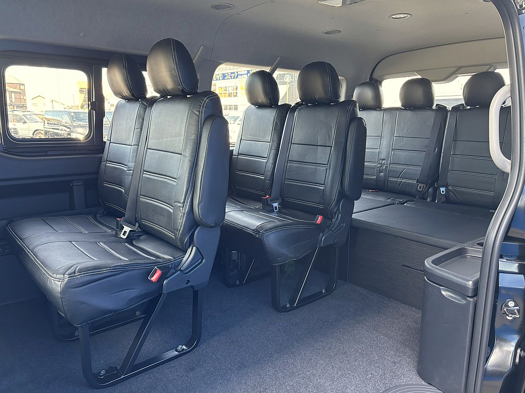 トヨタ ハイエース(6枚目)