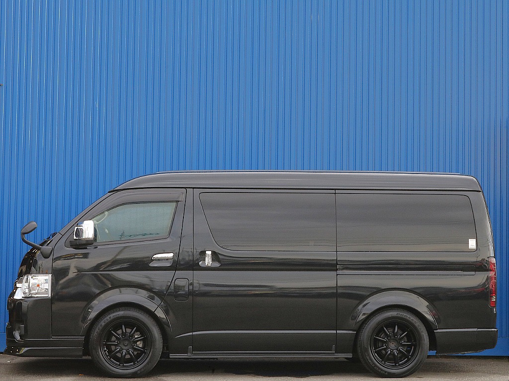 トヨタ ハイエース(5枚目)