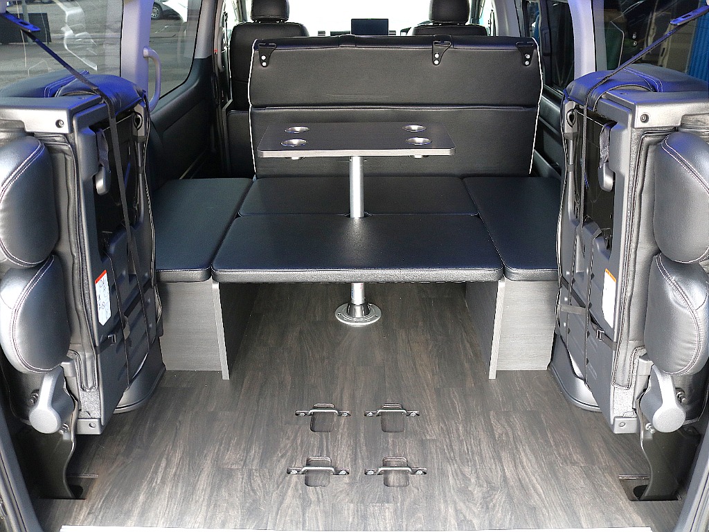 トヨタ ハイエース(8枚目)