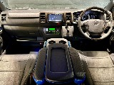 トヨタ ハイエースバン(2枚目)