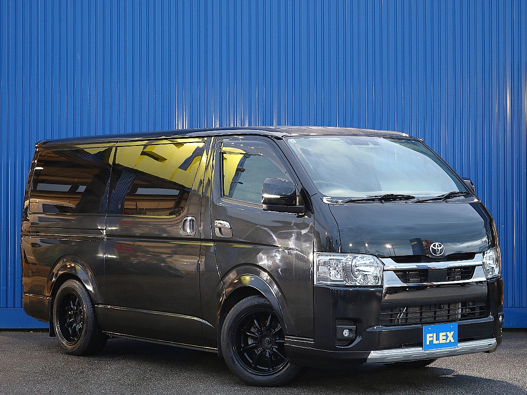 トヨタ ハイエースバン(3枚目)