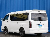 トヨタ ハイエース(4枚目)