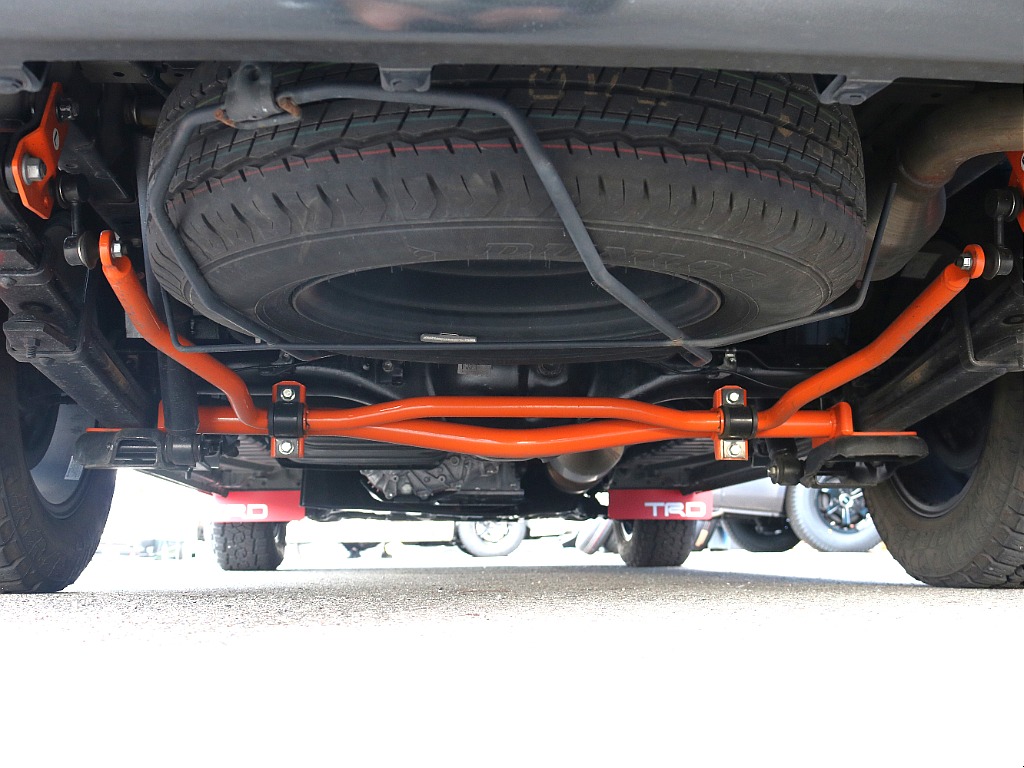 トヨタ&nbsp;ハイエースバン&nbsp;5D2.8DTスーパーGLダークプライムⅡL 4WD&nbsp;アゲスタイル 7型 ESSEXホイール&nbsp;石川県の詳細画像&nbsp;その17