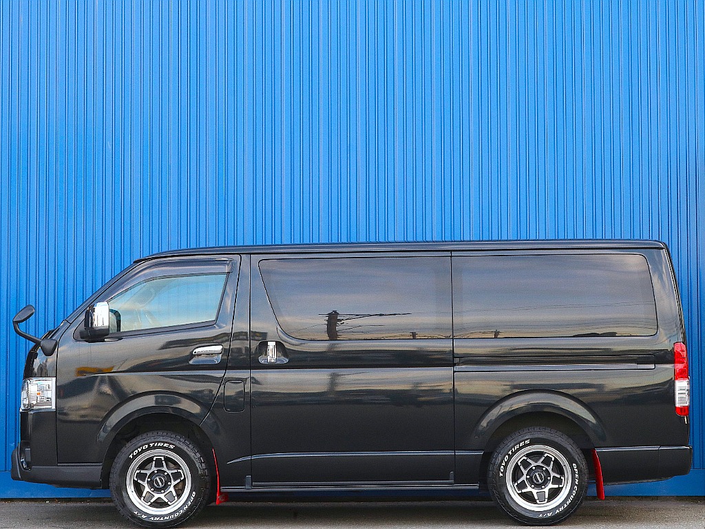 トヨタ&nbsp;ハイエースバン&nbsp;5D2.8DTスーパーGLダークプライムⅡL 4WD&nbsp;アゲスタイル 7型 ESSEXホイール&nbsp;石川県の詳細画像&nbsp;その5