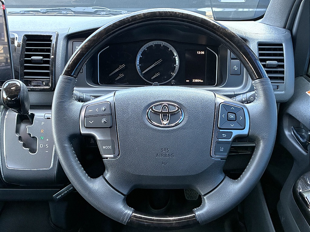 トヨタ ハイエースバン(21枚目)