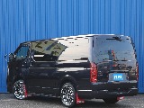 トヨタ ハイエースバン(4枚目)
