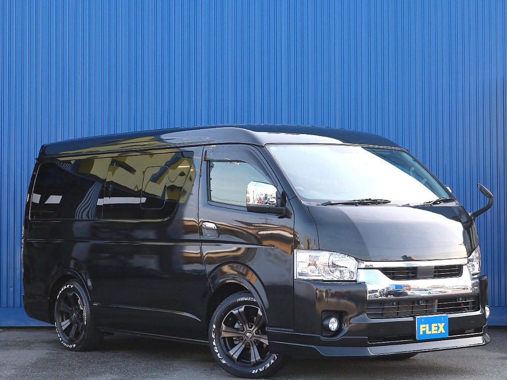 トヨタ ハイエース(3枚目)