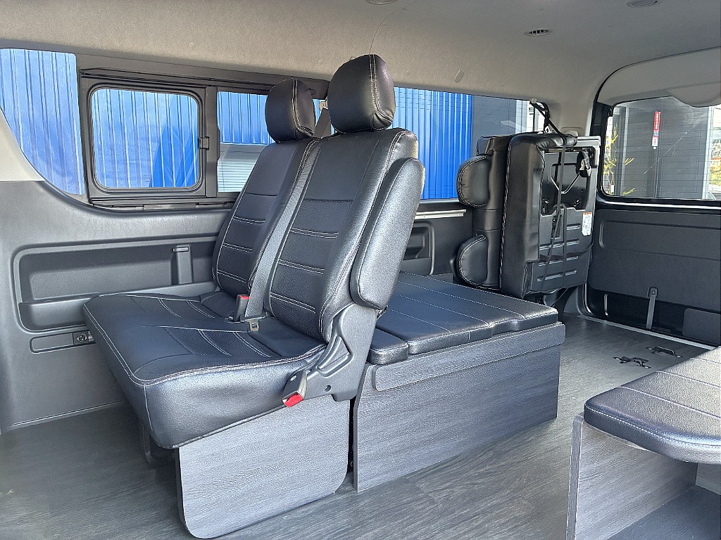 トヨタ ハイエース(7枚目)