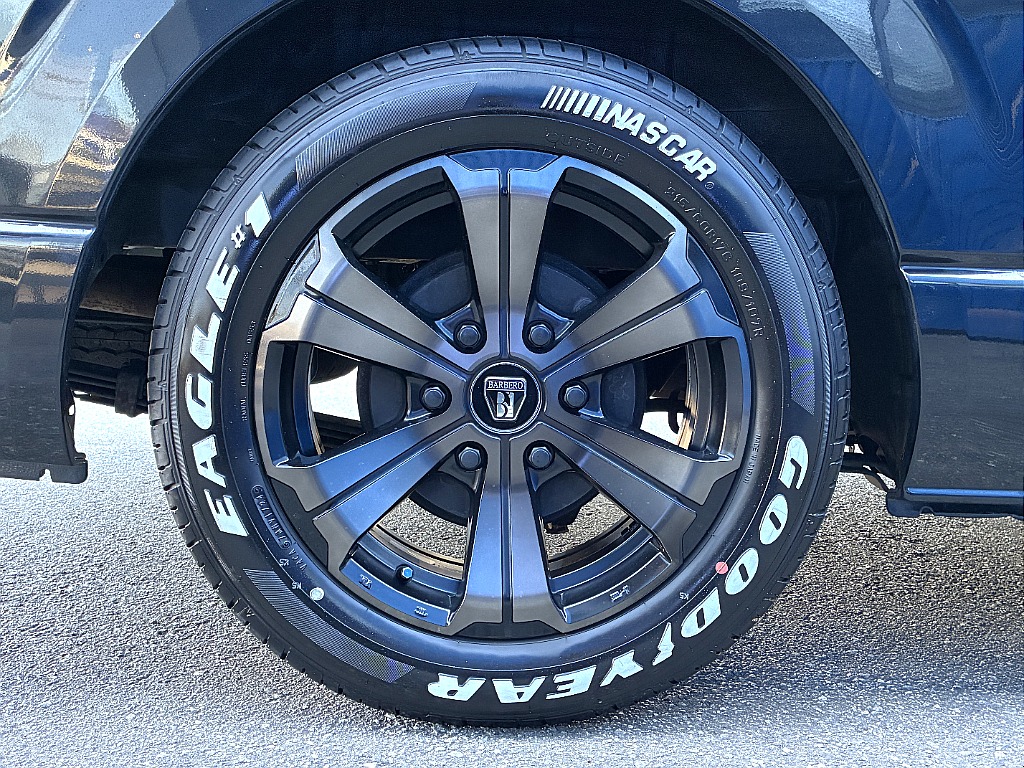 FLEXカラーバルベロ17インチ＆ナスカータイヤ！