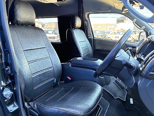 黒革調シートカバー！