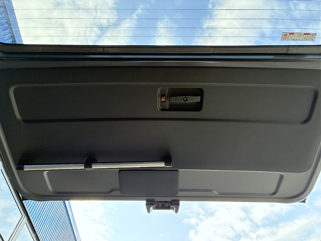 トヨタ ハイエースバン(30枚目)