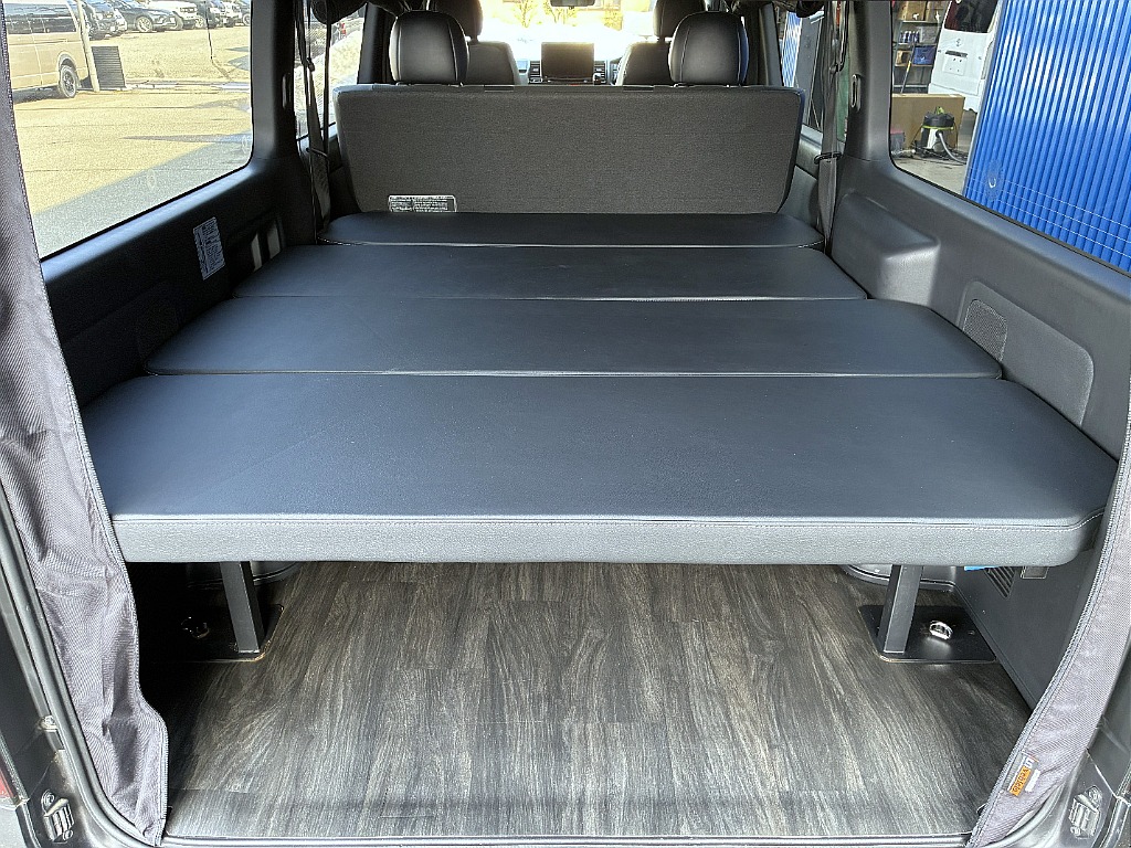 トヨタ ハイエースバン(8枚目)