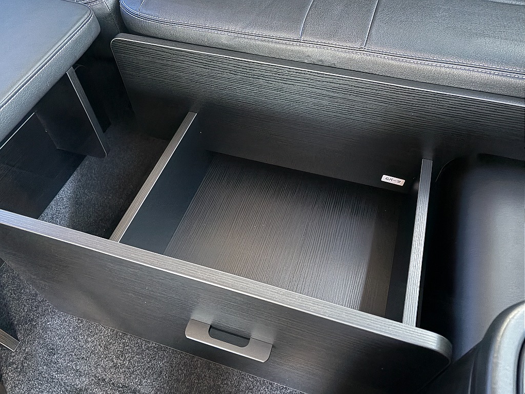 収納スペースも御座います☆