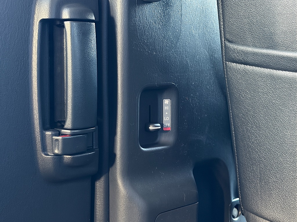 リアヒーター調節部分☆